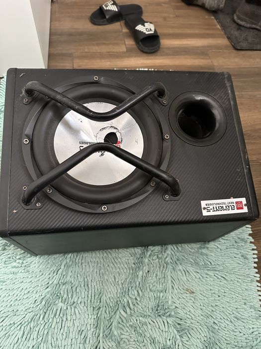 Сабвуфер  12 дюймов