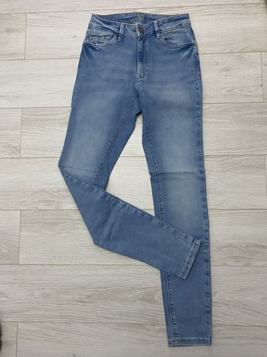 Blugi Slim talie inalta marimea 34/36 noi