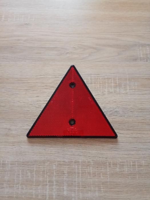 Triunghi reflectorizant - Catadioptru