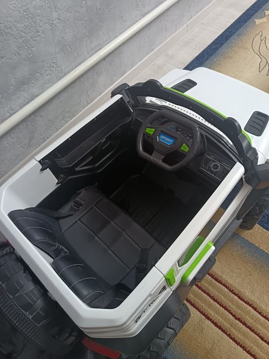 Машина на пульте