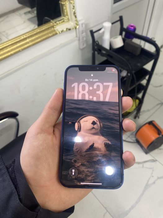 Продам айфон 12, айфон 11 про макс