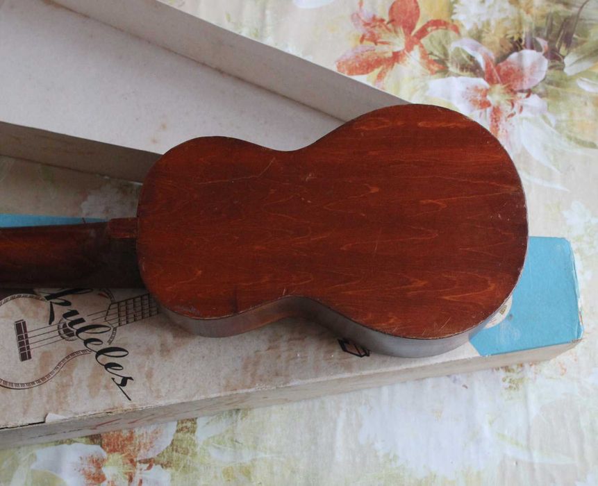 Укулеле китайско Vintage Ukulele Skylark