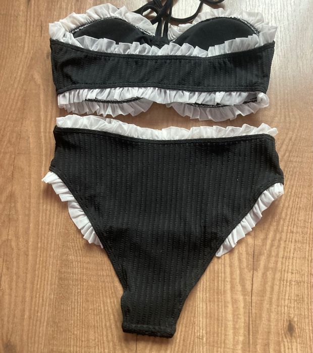 Бански костюм от две части