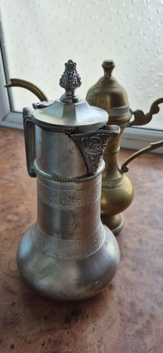Carafă și ceainic