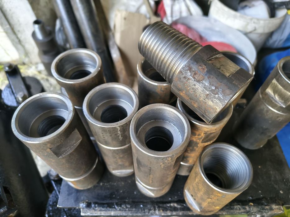 Замки за сондажни лостове с резба Z50