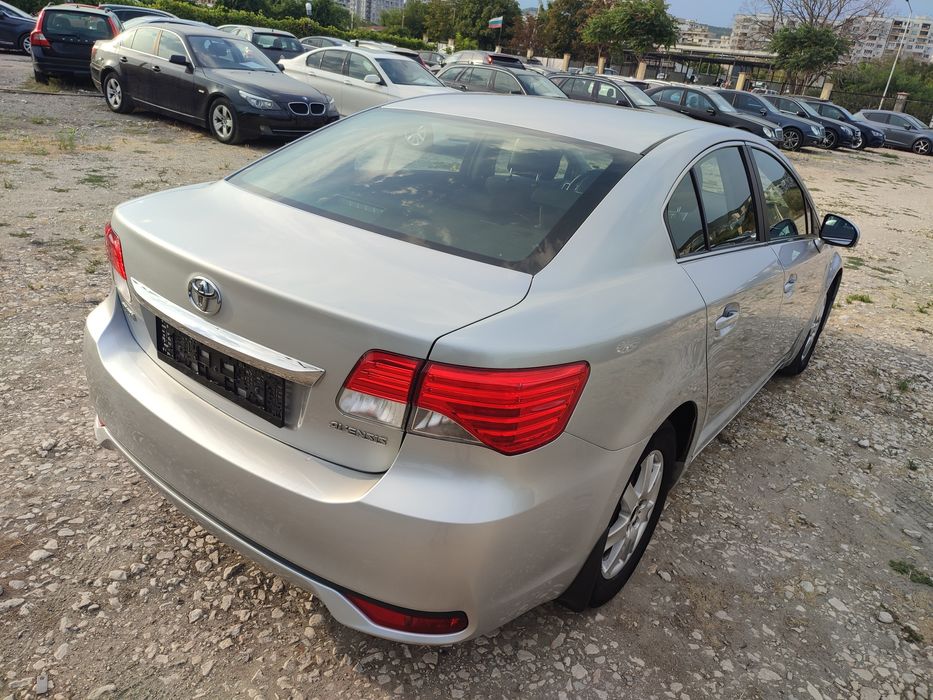 Toyota Avensis 2.0 d navi