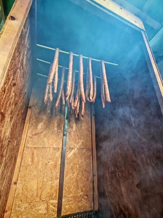 Afumare la rece, produse din carne, afumătoare bio in Freidorf