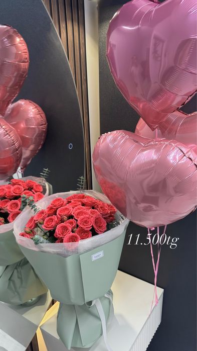 Гелевые шары и цветы