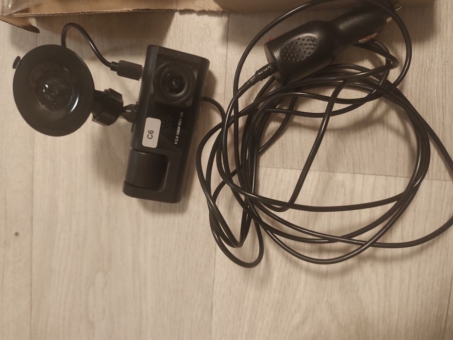 Продам автомобильный видеорегистратор