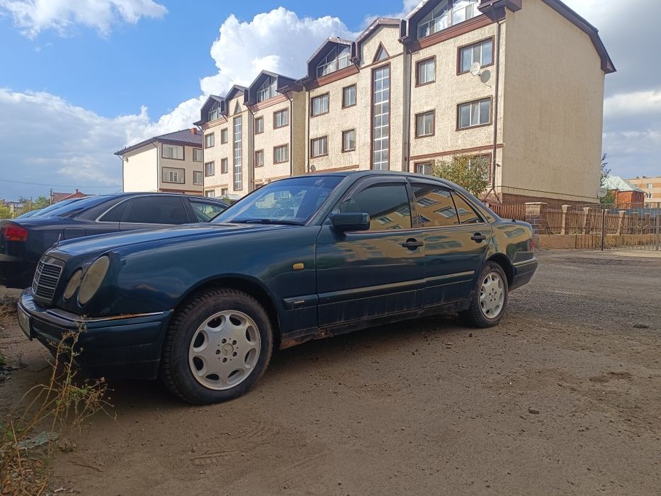 Mercedes-Benz E 280