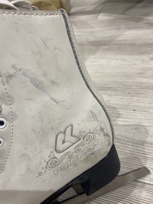 Коньки женские