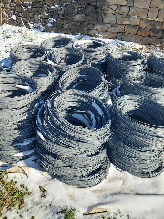 Метални поцинковани колове за лозе,огради и други