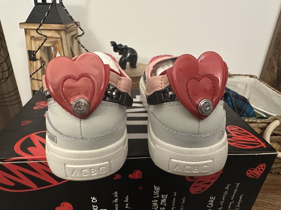 Обувки Moschino 36 номер