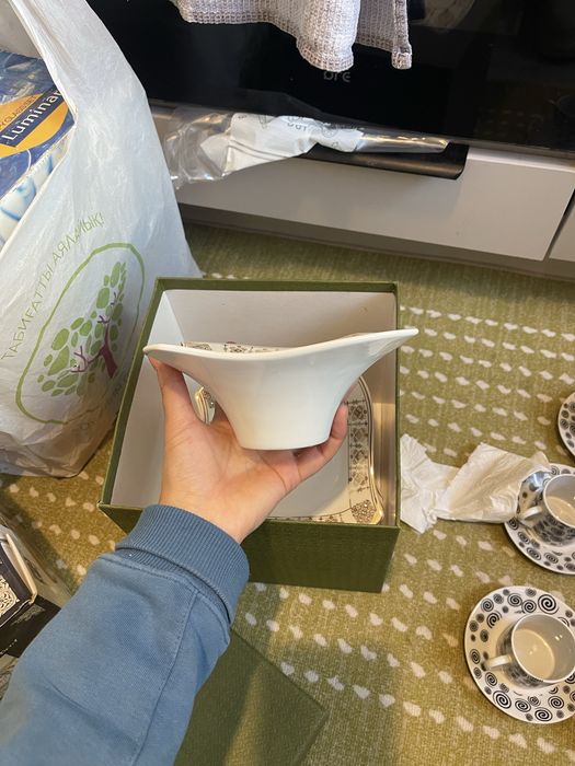 Салатницы и подарочная посуда