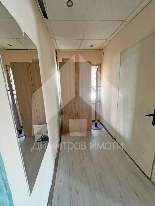 Продава се Етаж от къща в Нови пазар - 61 кв.м за 1263 €/кв.м - Снимка #1