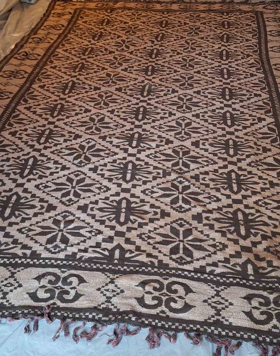 Вълнени килими и пътека