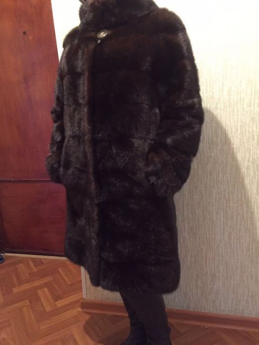 Продам шубу норковую