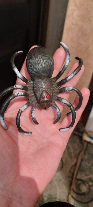 Продам игрушки б/у