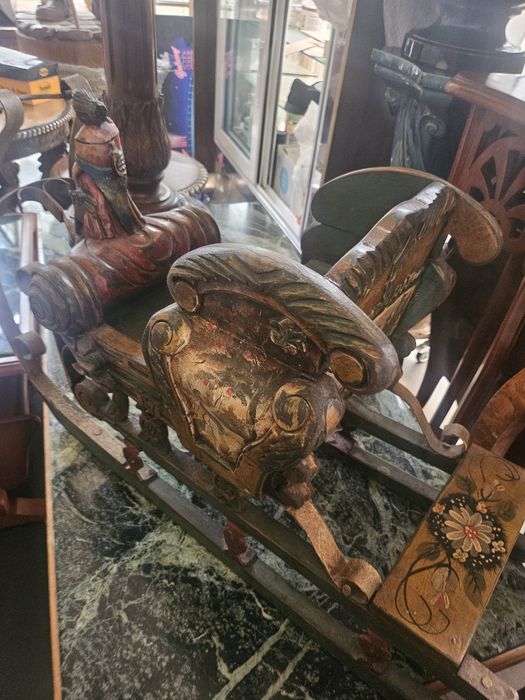 Ръчно изработена колекционерска шейна