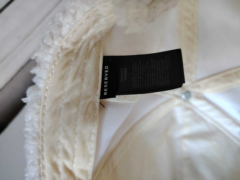 Уникални дамски шапки с козирка