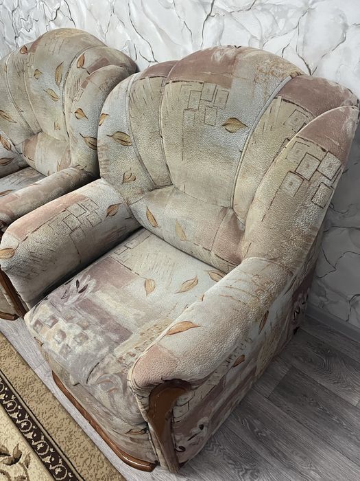 Диван и 2 кресла