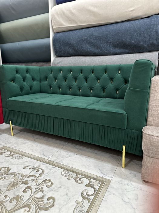 Продается новий диван