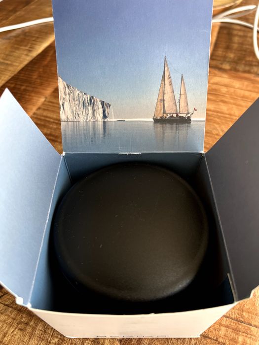 Часовник BERING за подарък (Соларен, Титаниев)