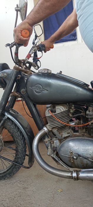 Mototsikl ИЖ-49 nemichiski