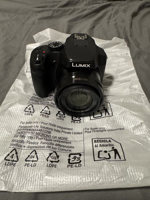 Vând Panasonic Lumix DC-FZ82D – Nouă, nefolosită