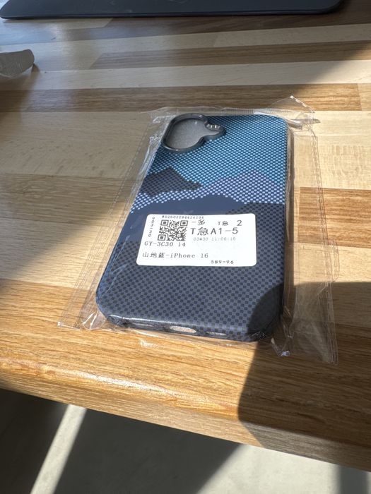 Карбонов/Кевларен калъф за Iphone 16