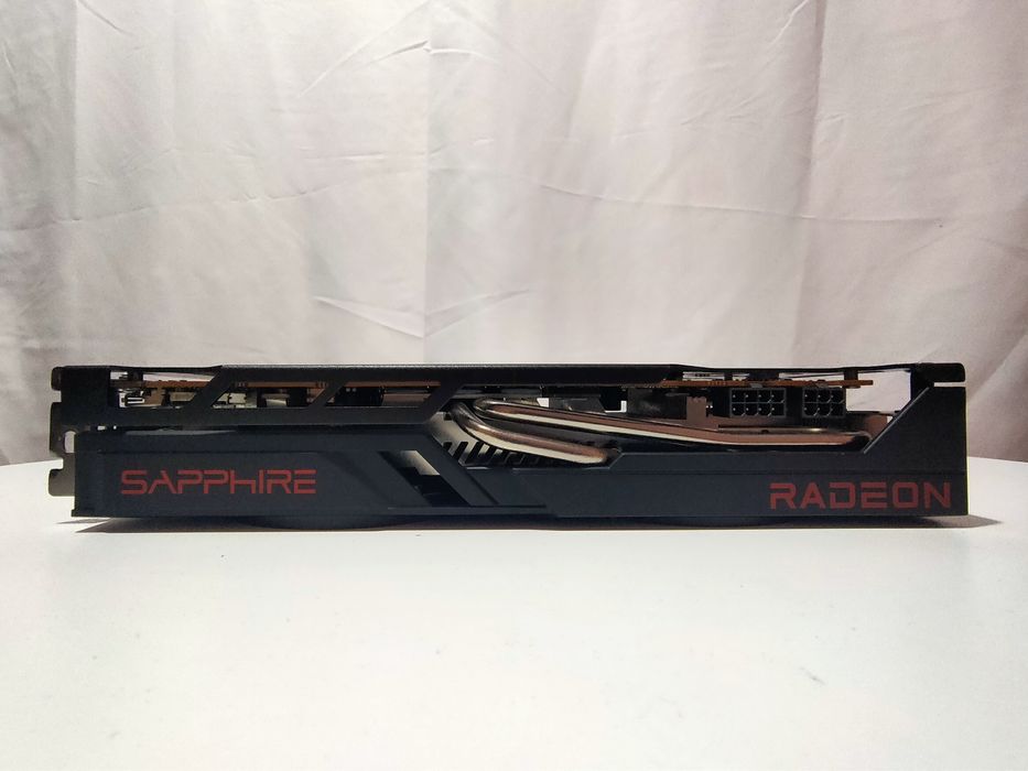 Placă Video AMD RX 6700 XT 12GB GDDR6 Sapphire - Stare Excelentă