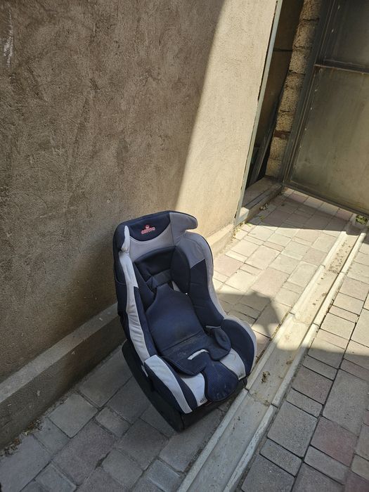 Продам автокресло