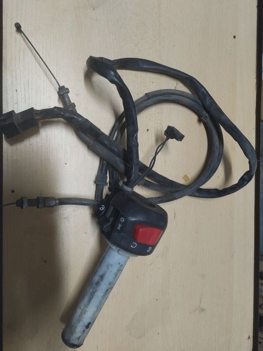 Comanda dreapta completa pentru Suzuki SV model 2001