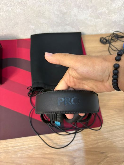 logitech новый наушник,бу мышка