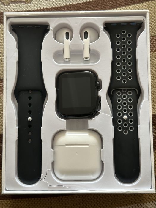 Смарт часы и наушник