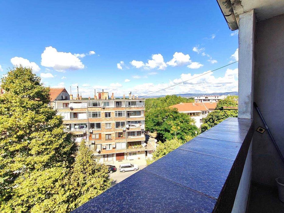 ТОП ЦЕНА / Евтин апартамент в Несебър до Общината и пеша до плажовете