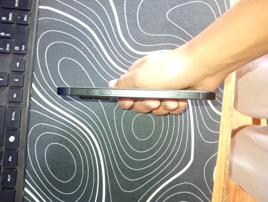 Iphone 16   99% капацитет