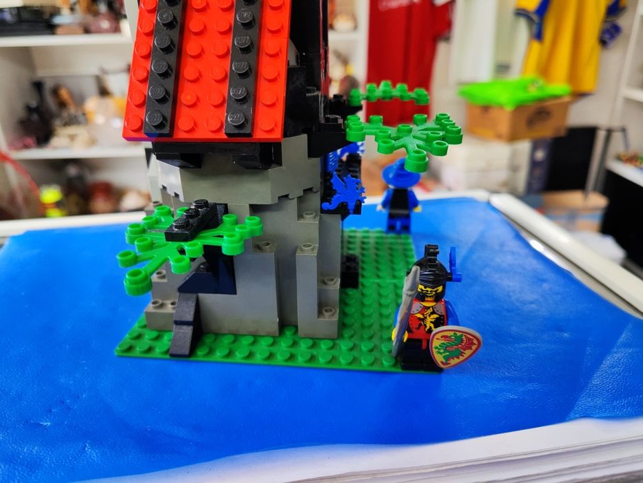 Лего 6048 Lego Majistos Magical Workshop 1993 г