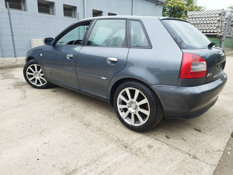 Audi A3 1.6i 102к.с