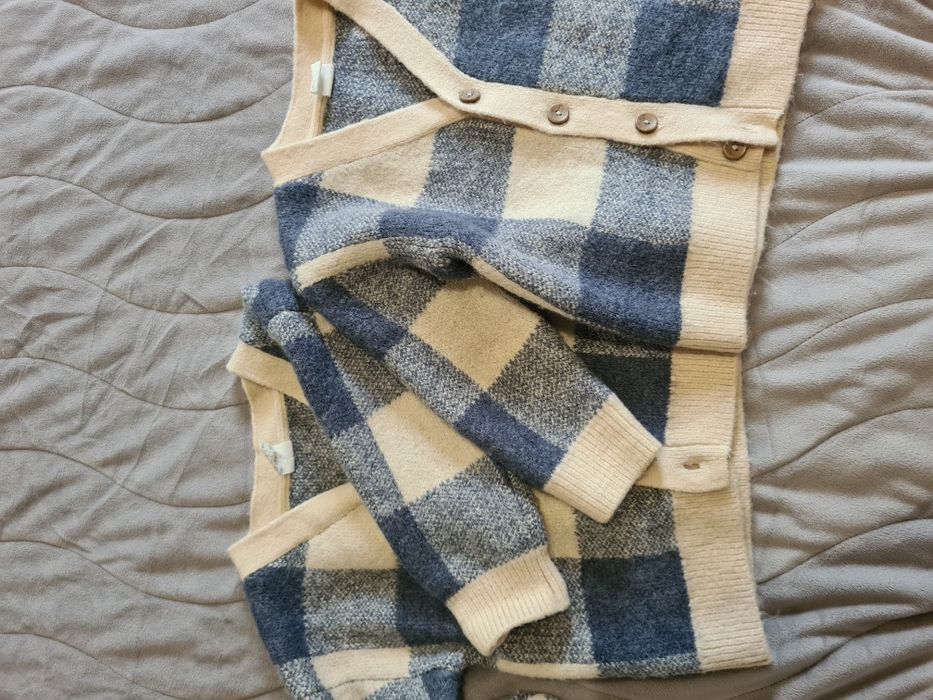 Детска зимна вълнена жилетка