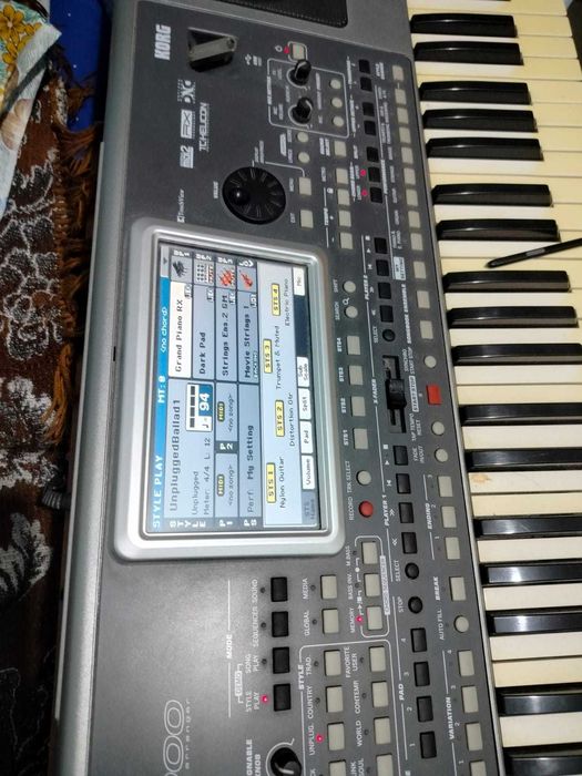 Синтезатор Korg PA900