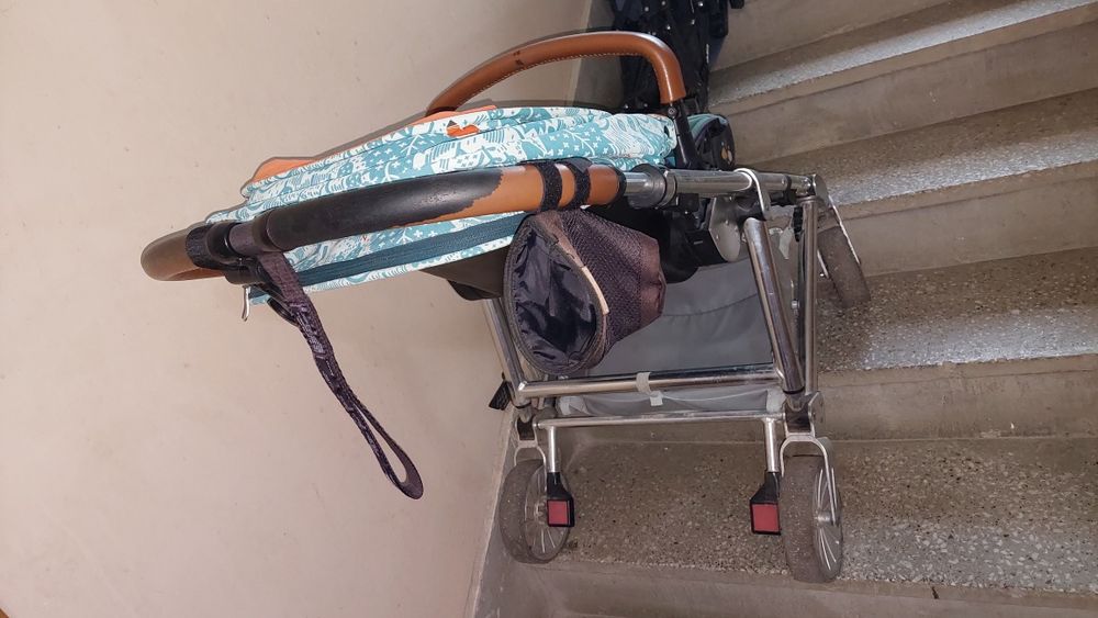 Подарявам бебешка количка 2 в 1