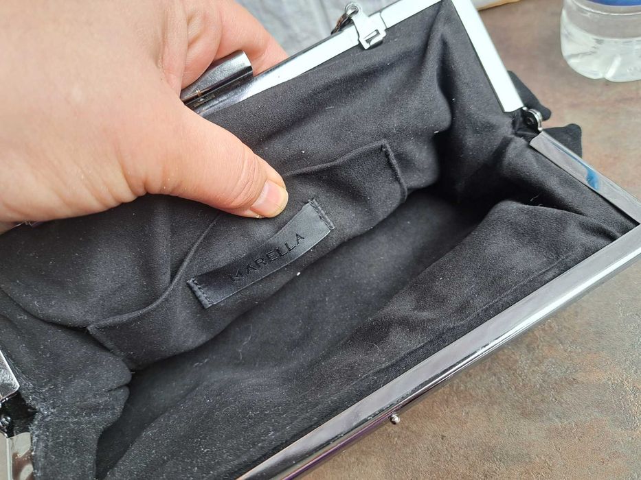 дамска чанта,Marella,черно малка чантичка-естествена кожа