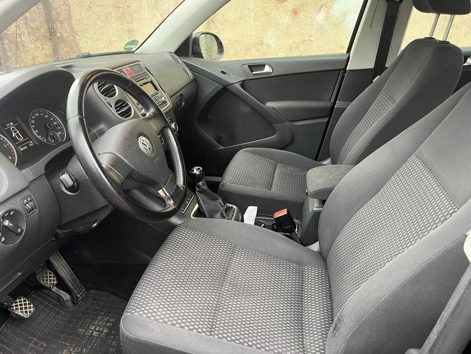 Vand Vw tiguan 2.0 tdi 4x4 2010 Euro 5 Km 211000 reali Pret 7500 E neg