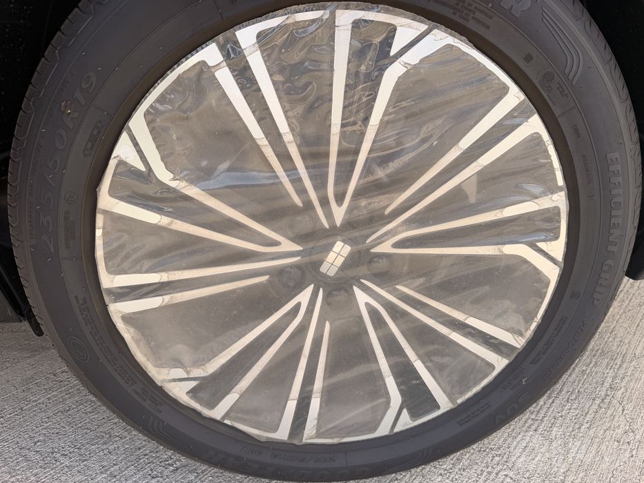 Geely ex5 emi gibrit