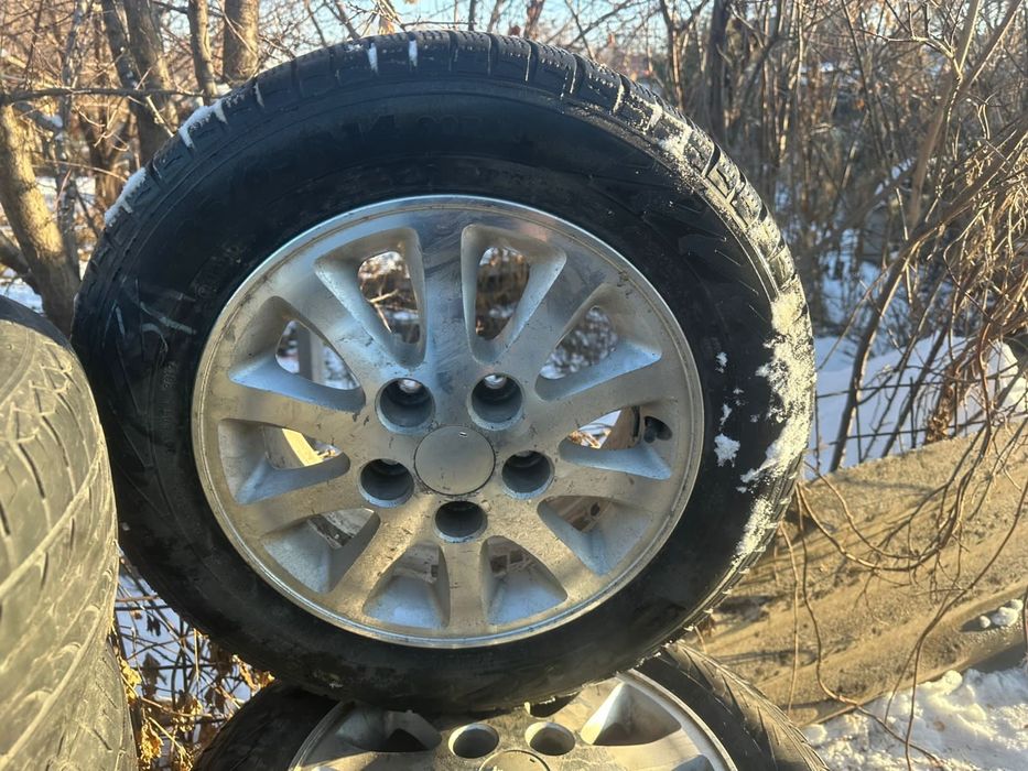 Продам шины с дисками