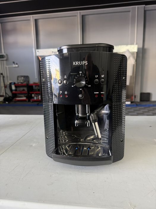 Espressor automat Krups EA81R8 Arabica 2 bucati disponibile
