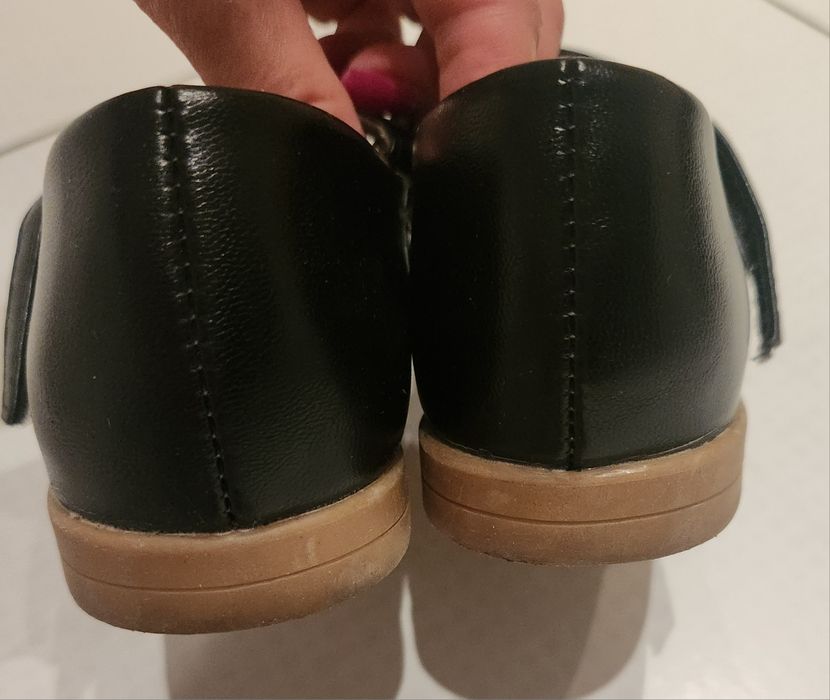 Продам туфли для девочки