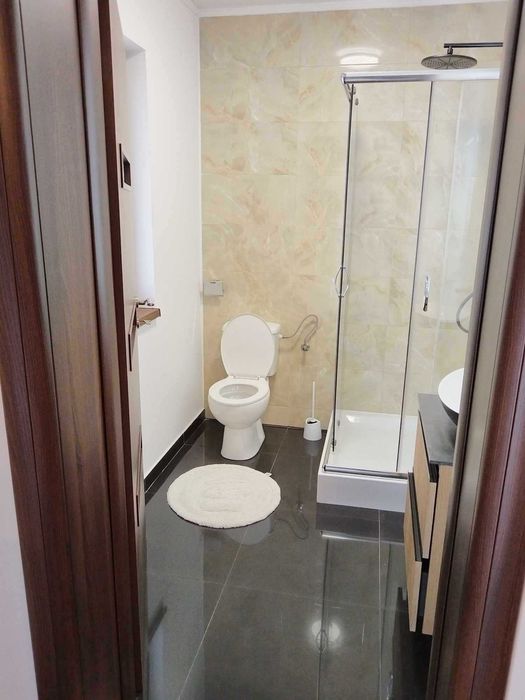 Casă de închiriat Platoul Galata