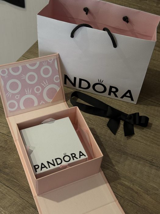 Продам браслет Pandora